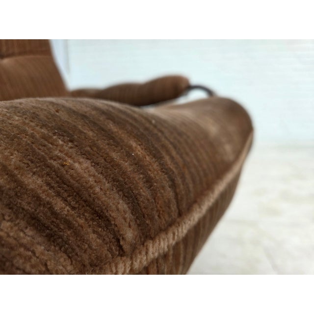 1970s Danish Swivel Armchair in Brown Corduroy, 1970s For Sale - Image 5 of 18
