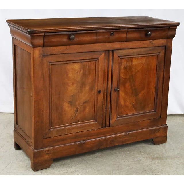 19th Century French Louis Philippe Walnut Buffet For Sale In Houston - Image 6 of 7