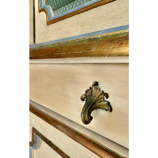 1940s Venetian Style Parcel Gilt Painted Breakfront For Sale - Image 9 of 11