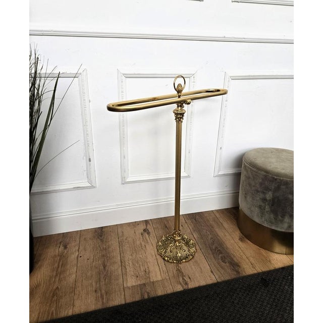 Metal Italian Hollywood Regency Golden Brass Towel Rack from Milo Baughman, 1970s For Sale - Image 7 of 8