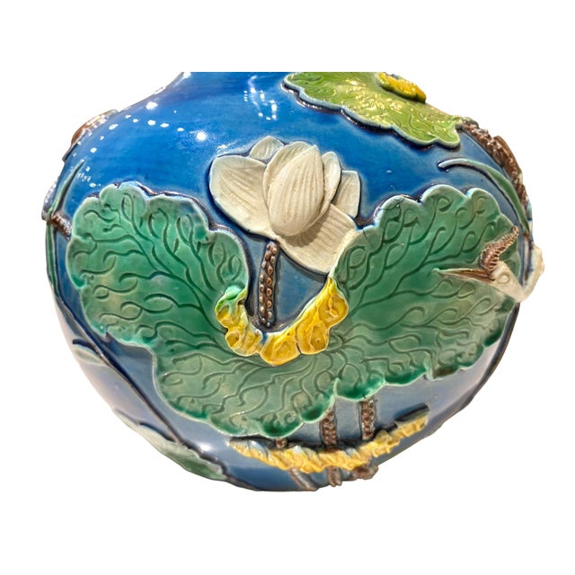 Early 20th Century Chinese Republic Period Wang Bingrong-Marked Stick Vase With Egret & Water Lily Motif For Sale - Image 13 of 16