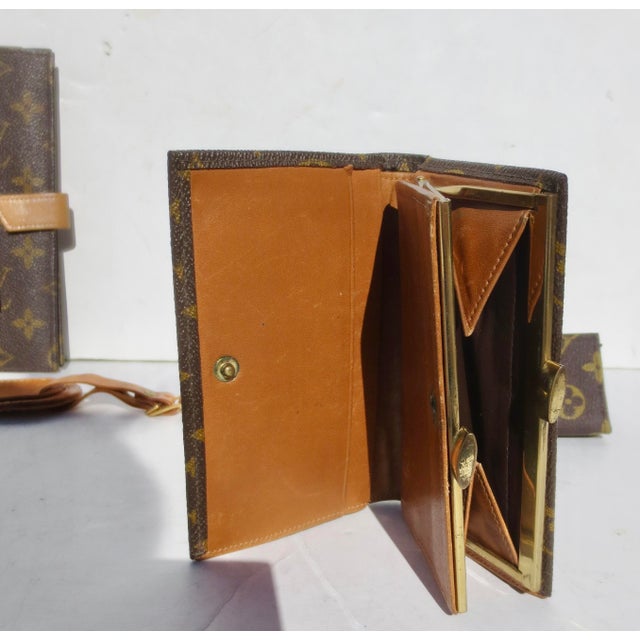 Louis Vuitton Group of 5 Purses- Group of 5 For Sale In New York - Image 6 of 11