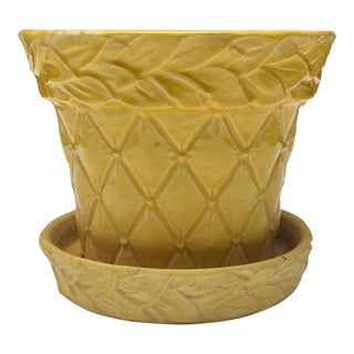 1940's McCoy Pottery Quilted Planter With Saucer Pattern #16 - Large Yellow For Sale
