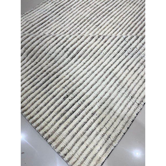 9x12 Graceful Vibrant Ivory Geometric Modern Hand Knotted Wool Carpet Rug For Sale - Image 4 of 5