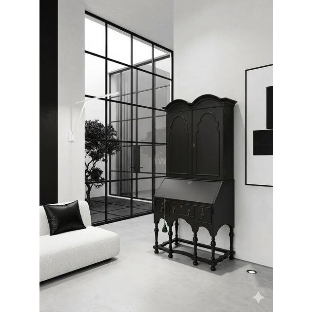 Black 19th Century English Writing Desk in Black Lacquer For Sale - Image 8 of 9