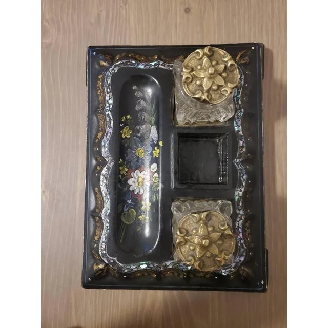 Victorian 19th Century English Victorian Mop Double Inkwell For Sale - Image 3 of 11