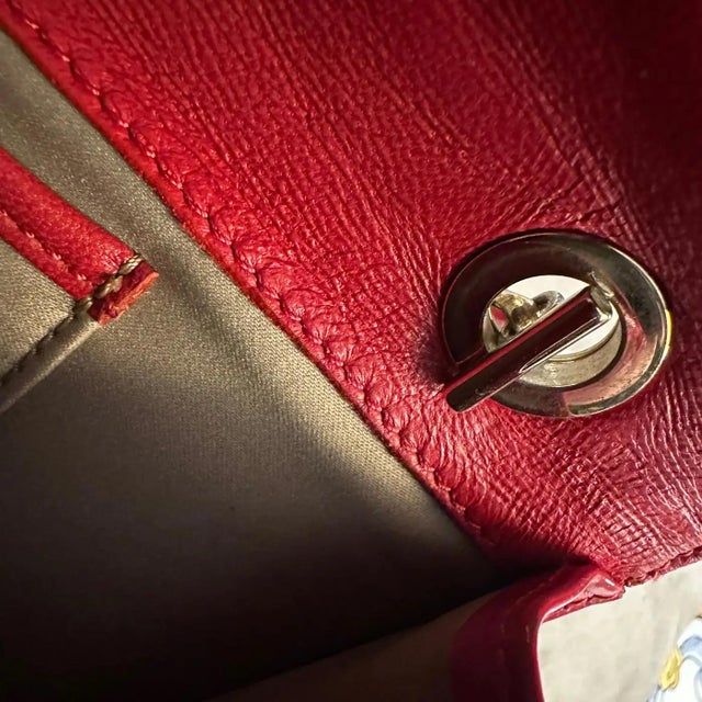 Animal Skin 21st Century Gianni Versace Couture Red Patent Leather Shoulder Bag For Sale - Image 7 of 12