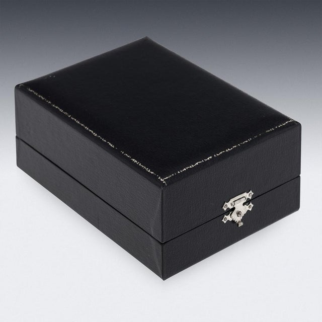 Metal 20th Century Silver Swan Shaped Salt & Spoon, London, 1992, Set of 2 For Sale - Image 7 of 15