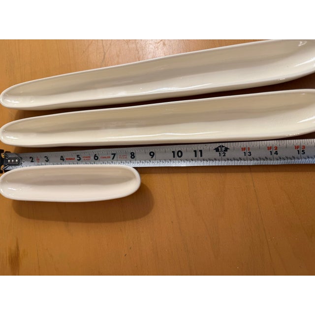 Vintage Carnivale McCarty of Memphis Signed White Pottery Set of 3 Olive Trays For Sale - Image 11 of 12