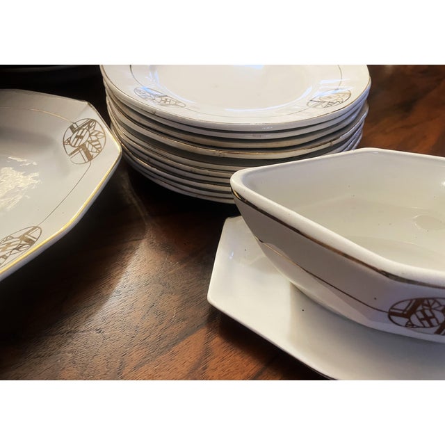 Large Belgian Art Deco Style Ceramic Dinner Service from Company St-Ghislain, 1920s, Set of 34 For Sale - Image 7 of 18