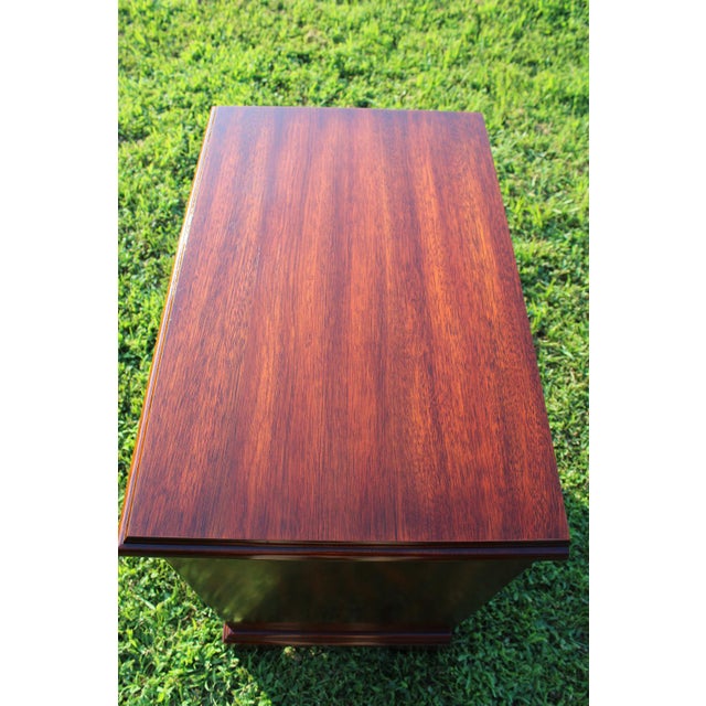 Henkel-Harris Mahogany Nightstands—A Pair For Sale - Image 11 of 18