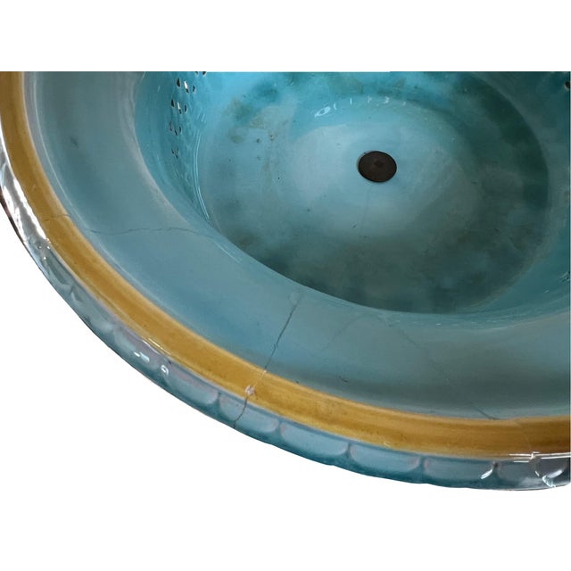 Large Centerpiece in Sarreguemines Slip, 19th Century For Sale - Image 13 of 14