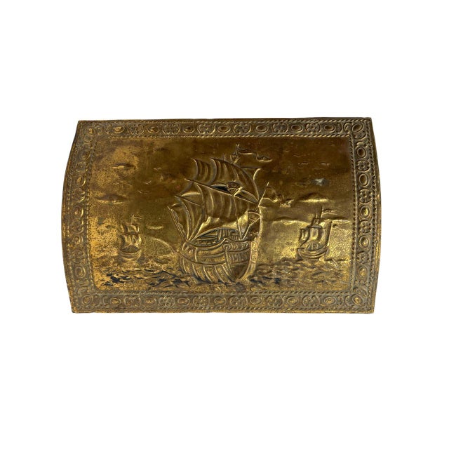 Ornament Embossed Brass Log Box with Nautical Scene, 1920s For Sale - Image 9 of 10