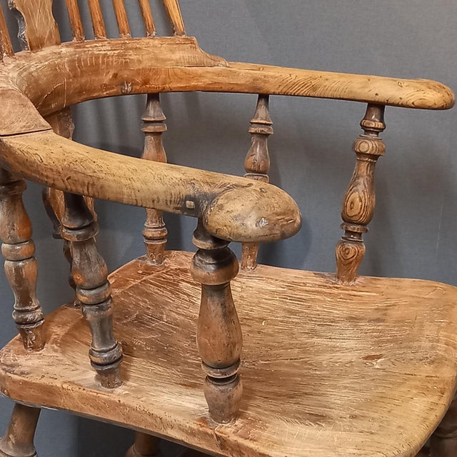 Antique Windsor Chair in Ash and Yew For Sale - Image 12 of 15