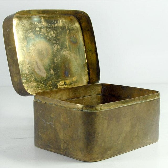 Antique French Art Deco Brass Box, 1920s, in Good conditions. Designed 1920 to 1949