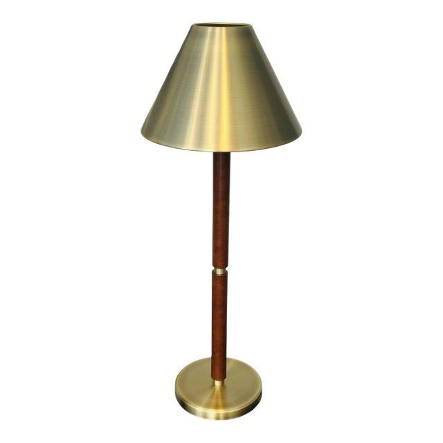 2020s Mid-Century Modern Lauren Ralph Lauren Home Brass & Leather Buffet Table Lamps – Campaign Style Designer Lighting - Pair For Sale - Image 5 of 11