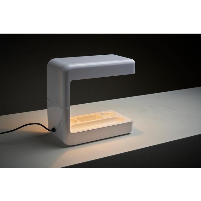 Metal Italian Space Age White Isos Desk Lamp from Tronconi, 1972 For Sale - Image 7 of 10