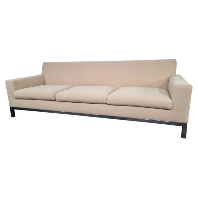 Elgar Grande Sofa in Cream Chenille from Minotti For Sale - Image 3 of 7