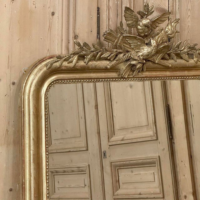 Wood 19th Century French Louis XVI Giltwood Mirror With Lovebirds For Sale - Image 7 of 17