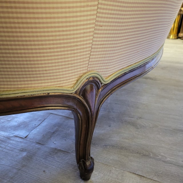 Antique French Louis XV Style Carved Walnut Settee Loveseat, Early 20th Century For Sale - Image 10 of 11