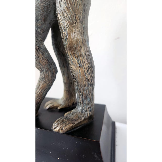 Vintage 1980's Monkey Lamp, Bronze Patinated Metal – Sculptural Hollywood Regency Accent Lighting For Sale - Image 13 of 17