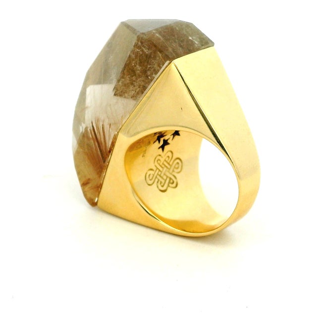 Chocolate H.Stern for Diane Von Furstenberg 18k Gold Rutilated Quartz Power Ring, Size 6.5 For Sale - Image 8 of 13