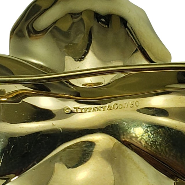 Late 20th Century Late 20th Century Tiffany & Co. 18 Karat Yellow Gold Dogwood Flower Brooch For Sale - Image 5 of 6