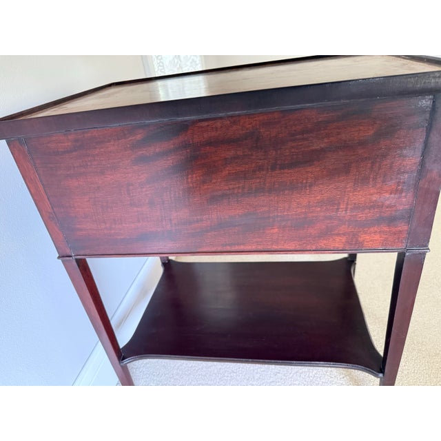 Mid-Century Mahogany Side Table by Imperial Furniture With Leather Top, American For Sale - Image 9 of 9