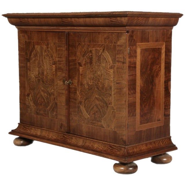 Baroque Antique Baroque Cabinet in Walnut, 1740s For Sale - Image 3 of 18