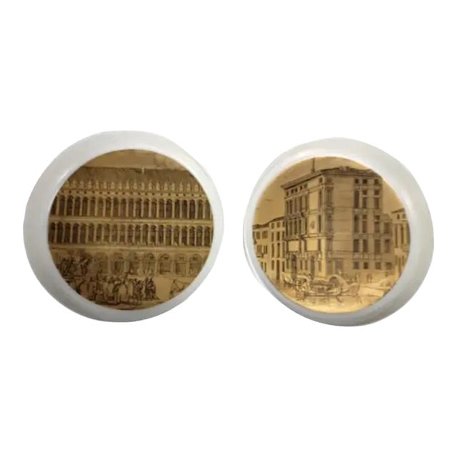 1980s Hutschenreuther Selb Palazzo Bembo/ Prvcvratie Vecche Wall Mount Plates- Set of 2 For Sale
