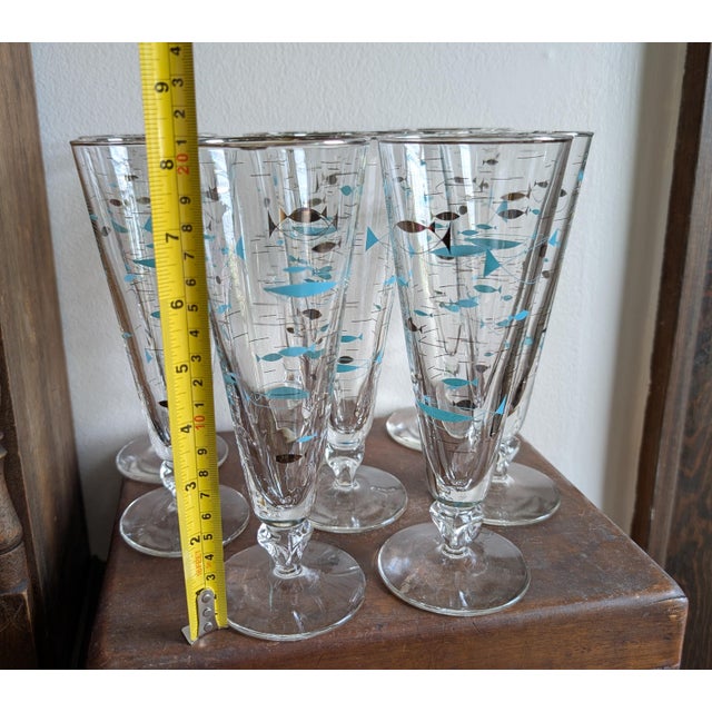 Glass Vintage Mediterranean Atomic Fish Pilsner Glasses by Libbey ~ Set of 8 ~ Mid-Century Modern, Aqua Blue and Black With Platinum Trim For Sale - Image 7 of 15