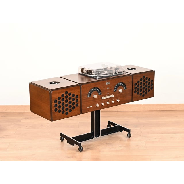 Walnut Brionvega RR126 Radiophonograph Record Player attributed to Castiglioni, Italy, 1965 For Sale - Image 17 of 18