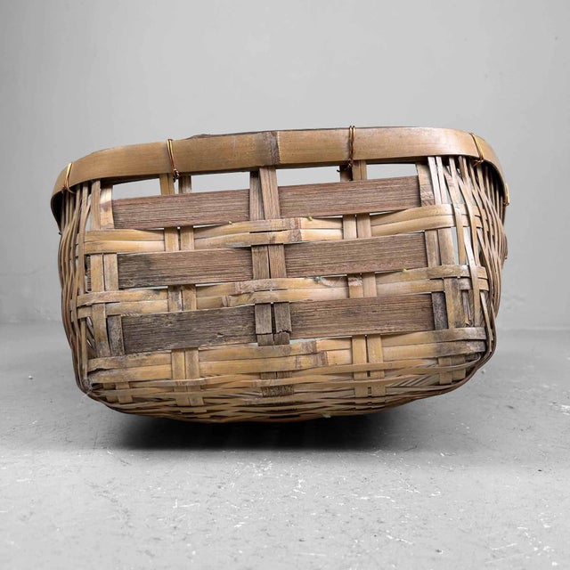 Shōwa Japanese Furuimi Woven Harvest Basket, 1980s For Sale - Image 10 of 12