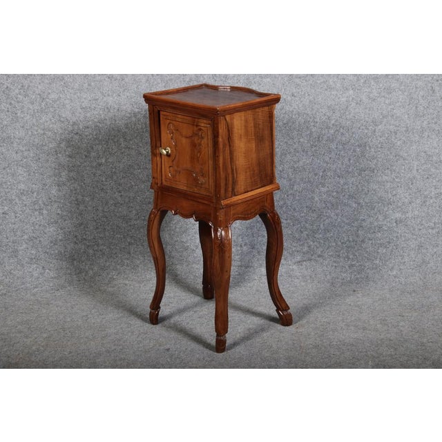 Mid 18th Century Antique Baroque Rococo Side Table in Walnut, 1750 For Sale - Image 5 of 18