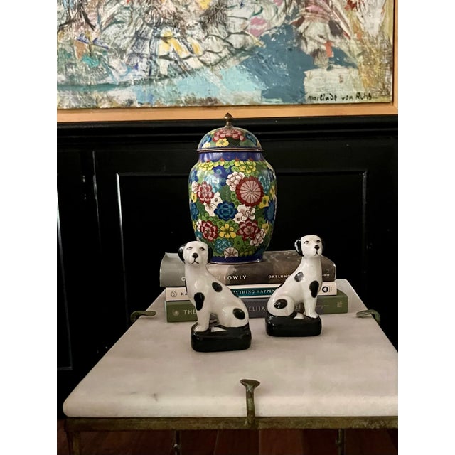 Metal Late 20th Century Chinoiserie Cloisonné Noir Enamel Chrysanthemum Flower Motif Ginger Jar For Sale - Image 7 of 7