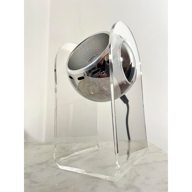 Vintage Space Age Acrylic Table Lamp by Gino Sarfatti for Arteluce, 1970s For Sale - Image 9 of 18