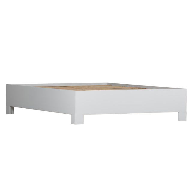 David Francis Ohana Platform Bed Queen, White For Sale - Image 4 of 4