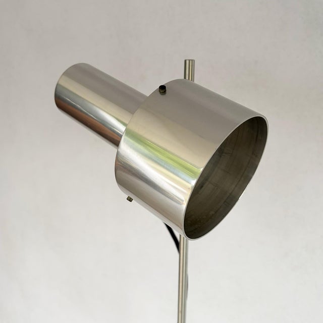 Metal Model FA1 Floor Lamp in Polished Aluminium by Peter Nelson for Architectural Lighting LTD., 1967 For Sale - Image 7 of 12
