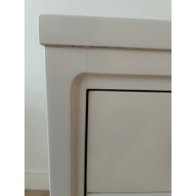 United Furniture Corporation 1950s Restored White Lacquer Chest of Drawers With Original Thick Bronze Hoop Pulls Signed For Sale - Image 4 of 8