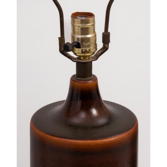 Ceramic Lotte and Gunnar Bostlund Brown Cylindrical Table Lamps Model 1700 Marked a Pair For Sale - Image 7 of 16