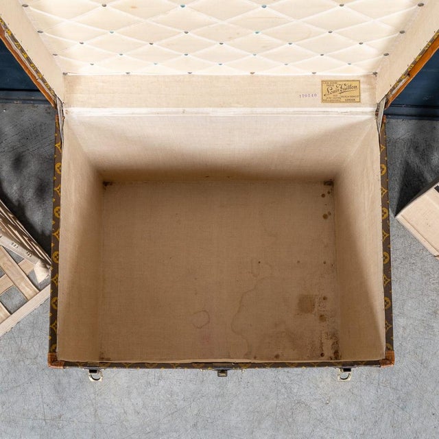 Antique Hat Trunk in Monogram Canvas from Louis Vuitton, France, 1910 For Sale - Image 12 of 18