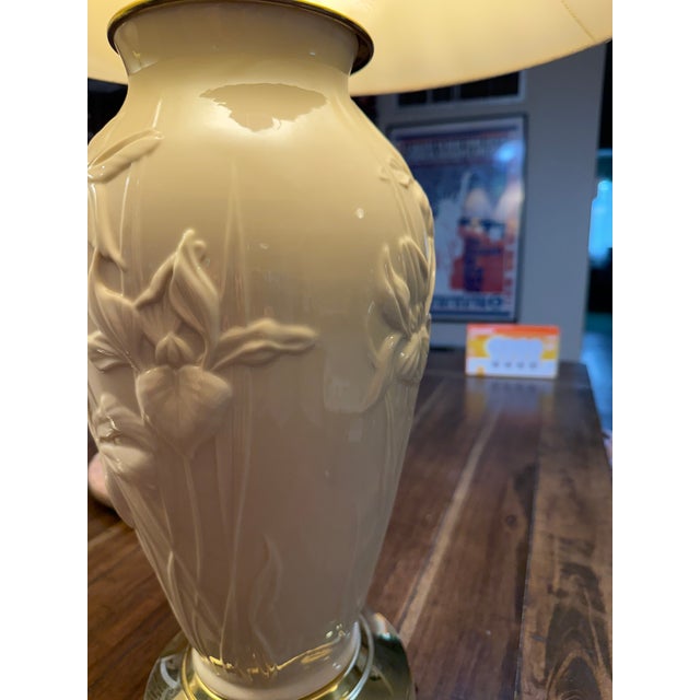1990s Lenox Iris Table Lamps - a Pair For Sale In Philadelphia - Image 6 of 15