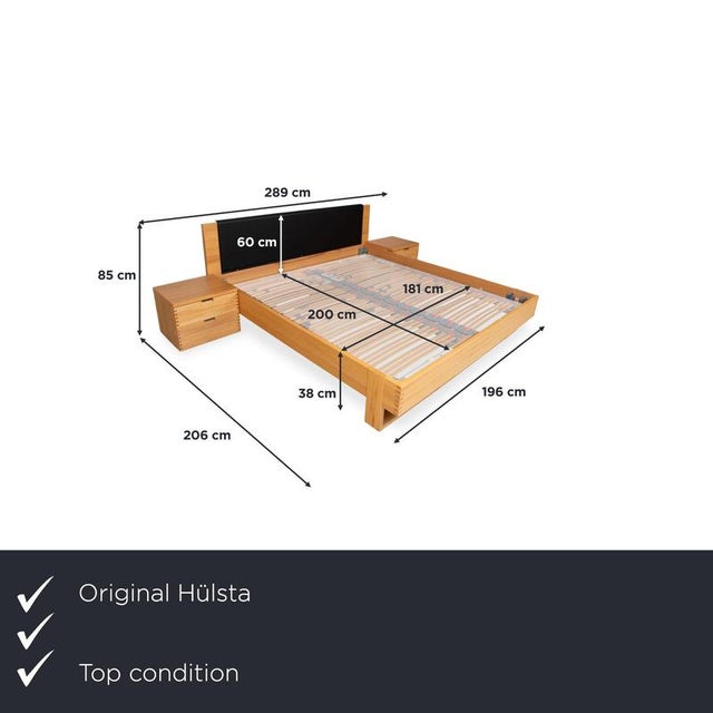 This Hülsta Flavo bed is a prime example of the timeless elegance and first-class modular construction for which the...