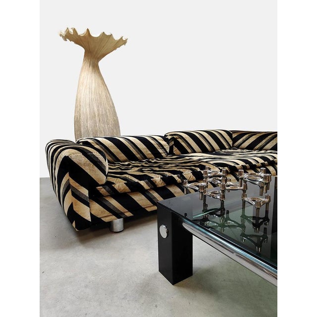 Mid-Century Modern Mid-Century Diplomat Lounge Sofa from Howard Keith, 1970s For Sale - Image 3 of 7
