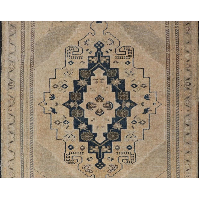 Vintage Turkish Oushak Rug With Beige and Navy Blue Geometric Medallion 3'5 X 5'2 For Sale - Image 4 of 10