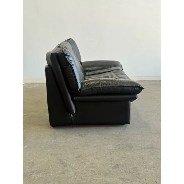 W64 D40 H33 SW40 SD23 SH18 Vintage post modern sofa . Item is in overall great vintage condition with no visible tears or...