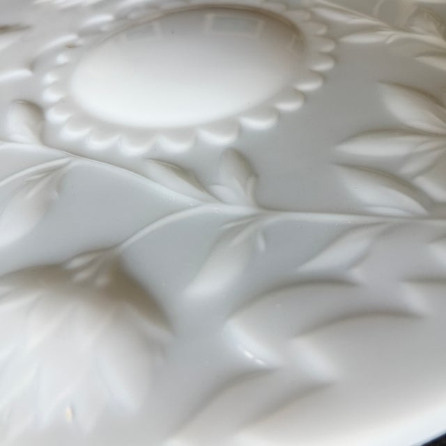 Rosenthal Glass Annual Plate – Ivan Rabuzin, 1978 An elegant Rosenthal glass annual plate from 1978, designed by the...