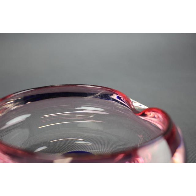 Blue Czech Pink and Blue Sommerso Glass Ashtray from Hospodka, 1960s For Sale - Image 8 of 9