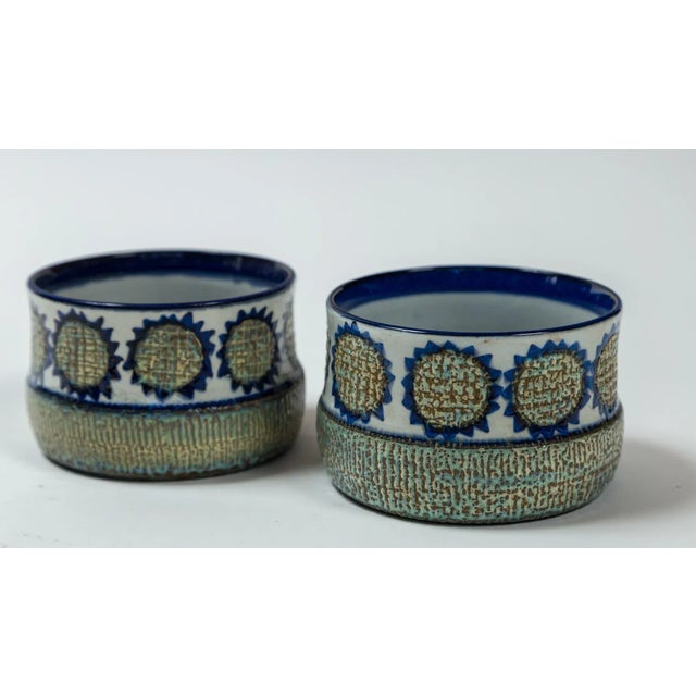 Mid-Century Modern Pair 'Sunflower' Cache Pots, Marianne Johnson, Royal Copenhagen, Denmark, 1960's For Sale - Image 3 of 9