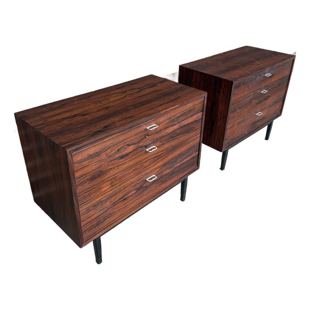 Pair of Jack Cartwright for Founders Rosewood Three Drawer Chests For Sale